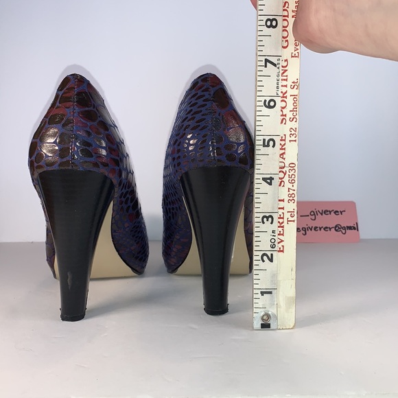 Rouge 9 8 Blue / Purple Snakeskin Print Almond Toe Pumps - Picture 9 of 16